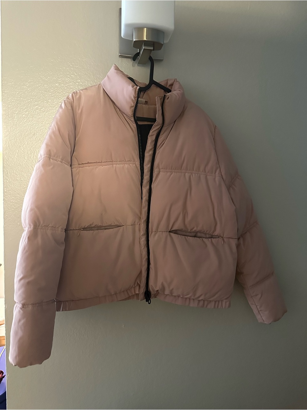 H&M Light Pink Cropped Puffer Jacket